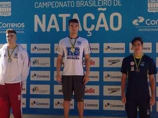 O campo-grandense Jacson Matheus Alba, campeão na prova dos 50 m borboleta (Foto: Divulgação)