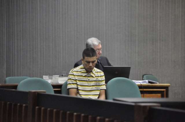 Homem que matou ap&oacute;s briga em sinuca &eacute; condenado, mas fica livre