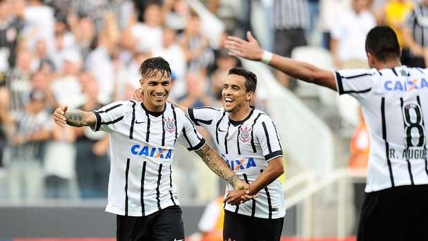 Em &uacute;ltimo jogo antes da Libertadores, Tim&atilde;o goleia e empolga torcida