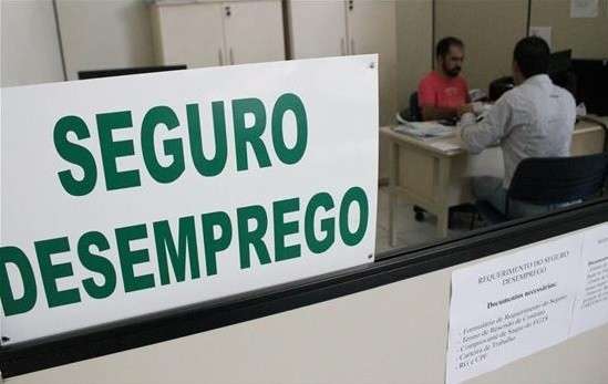 Com regra mais r&iacute;gida, 5 mil pessoas ficam sem seguro-desemprego