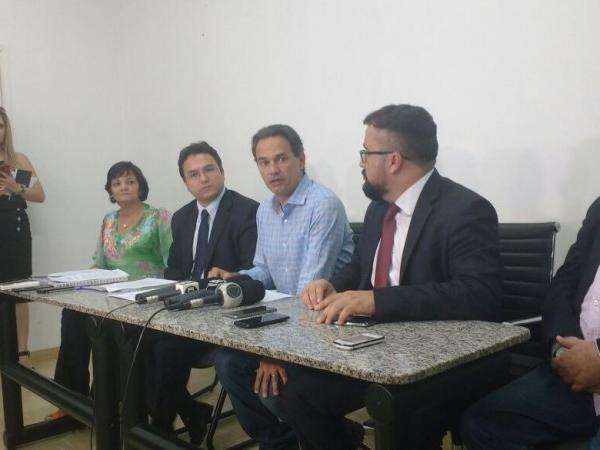 &lsquo;Pente-fino&rsquo; em contratos investiga confus&atilde;o nas d&iacute;vidas da prefeitura 