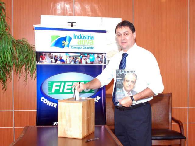  S&eacute;rgio Longen &eacute; reeleito para presid&ecirc;ncia da Fiems at&eacute; 2015