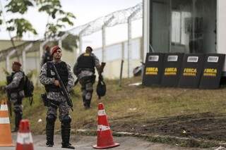 Homens da Força Nacional que estão em Manaus; grupo semelhante, especificamente para presídios, foi anunciado hoje (Foto: Agência Brasil)