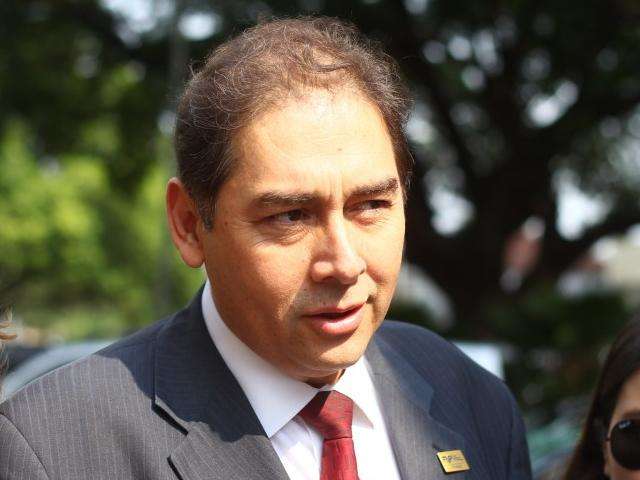 Requerimentos ignorados podem levar Bernal &agrave; cassa&ccedil;&atilde;o, alerta especialista