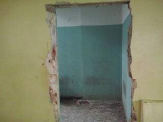 Portas de alojamentos foram arrancada em um dos motins que adolescentes promoveram na Unei em 2015 (Foto: Divulgação/Arquivo)