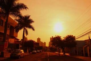 Dia será de calor intenso em Campo Grande, mas chuva pode aparecer à tarde  (Foto: Marcos Ermínio)