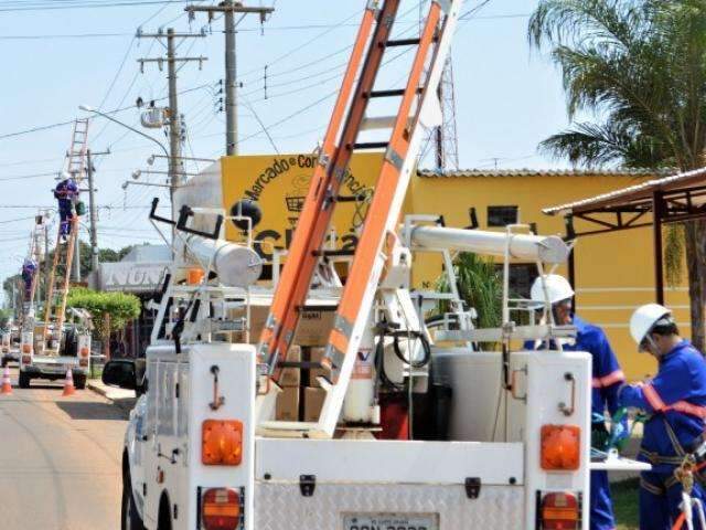 Compra de l&acirc;mpadas de led ser&aacute; finalizada em setembro, diz secret&aacute;rio