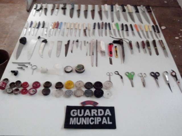 Guarda Municipal apreende mais de 70 facas na &aacute;rea central da Capital