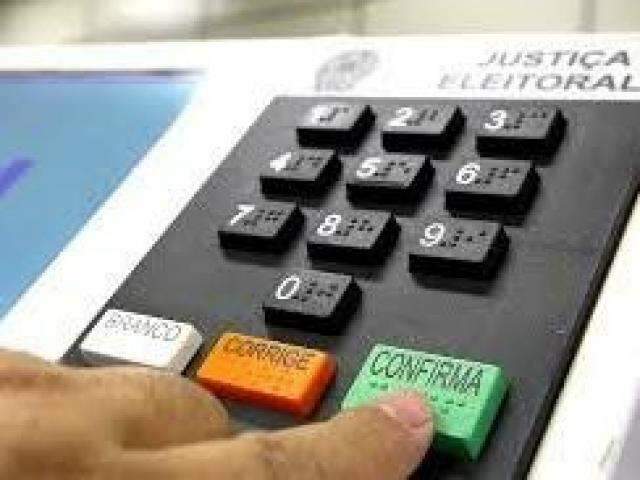 Venda de espetinho &eacute; usada como disfarce para a compra de voto, suspeita pol&iacute;cia