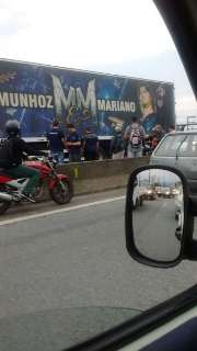 Motociclista morre em acidente com carreta de Munhoz e Mariano 