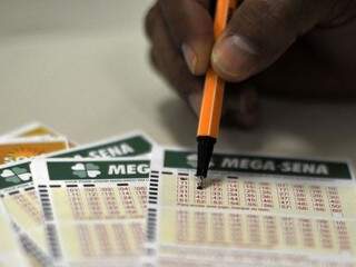 No &uacute;ltimo sorteio antes da Mega da Virada, loteria pode pagar R$ 2,5 milh&otilde;es