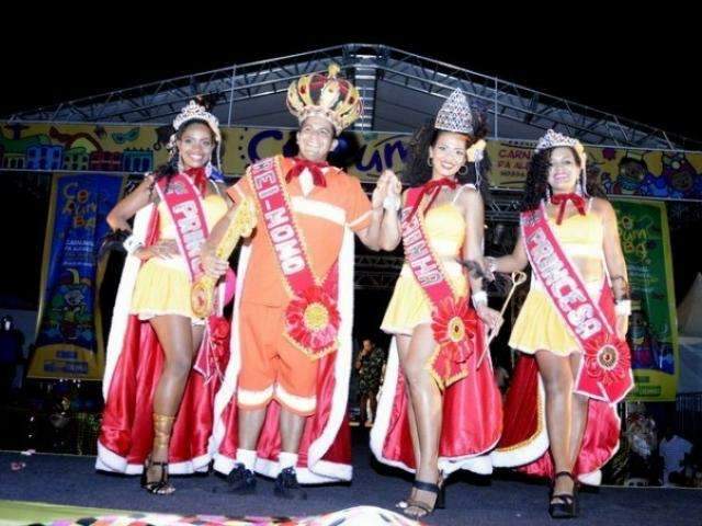Concurso na Pra&ccedil;a Generoso Ponce escolhe a Corte de Momo do Carnaval