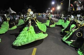 Veja os horários e a ordem dos desfiles das escolas de samba de Campo Grande
