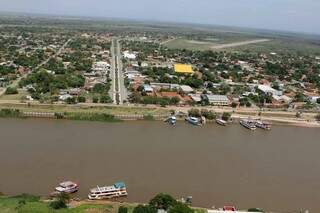 Cidade na fronteira é banhada pelo rio Paraguai. (Foto: Toninho Ruiz)
