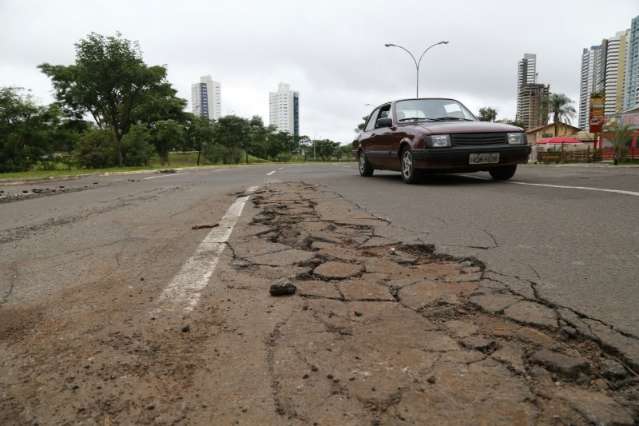 Estragos da chuva e dengue v&atilde;o levar Bernal a decretar situa&ccedil;&atilde;o de emerg&ecirc;ncia