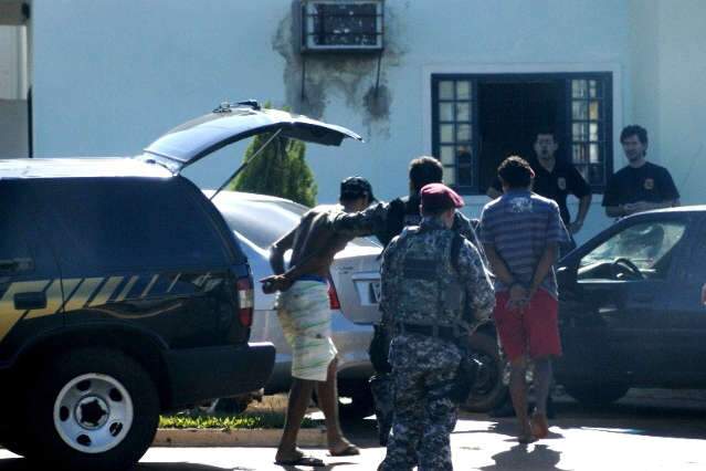  Pol&iacute;cias Civil e Federal fazem opera&ccedil;&atilde;o contra tr&aacute;fico de drogas