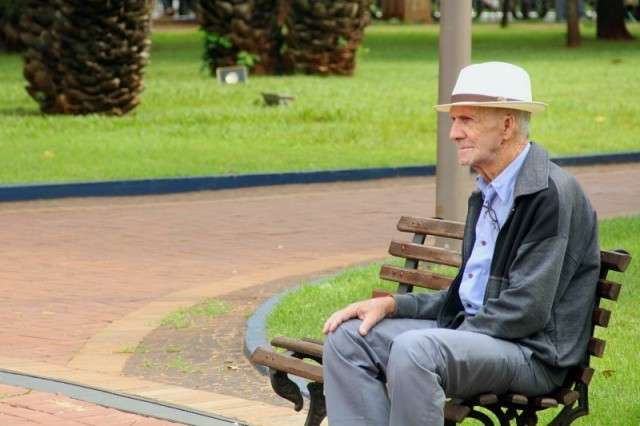 Expectativa de vida do brasileiro &eacute; de 75,8 anos, divulga IBGE