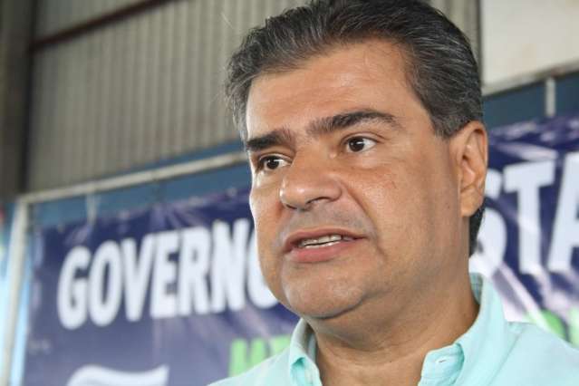 Pesquisa para governo mostra Delc&iacute;dio com 47% e Nelsinho com 32%