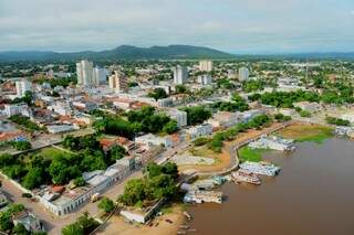 Cidade é banhada pelas águas do rio Paraguai. (Foto: Renê Marcio Carneiro)