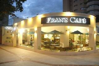 Fran&#039;s Café é uma das opções 24h, mas só de sexta a domingo.