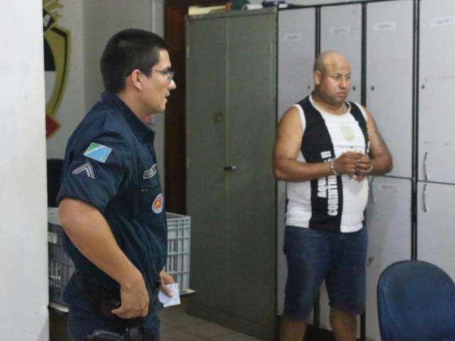 &ldquo;Corintiano&rdquo; &eacute; preso com drogas em barraquinha de salgado na Ary Coelho