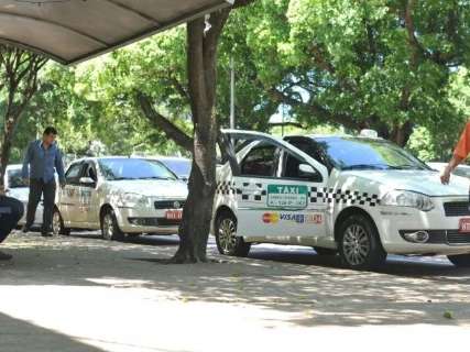 “Curiangos” terão vantagem em licitação para alvarás de táxi na Capital