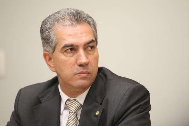 Reinaldo Azambuja participa de debate com empres&aacute;rios em Dourados
