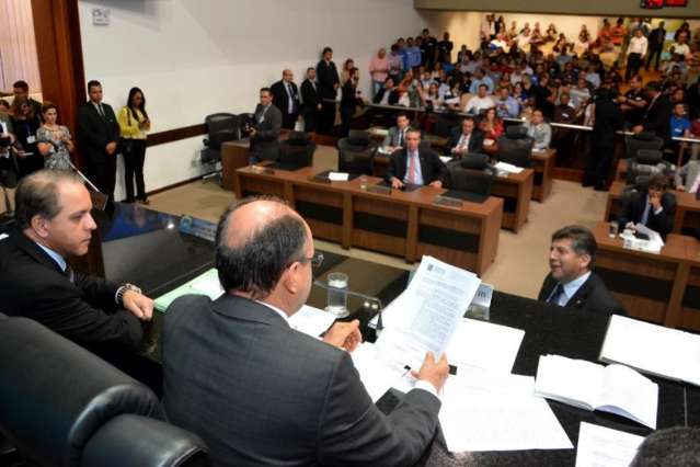 Deputados discutem falta de segun&ccedil;a nas ag&ecirc;ncias banc&aacute;rias de MS