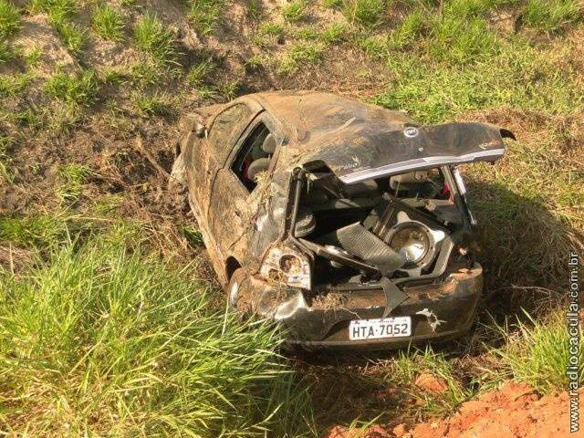  Motorista desaparece ap&oacute;s capotar ve&iacute;culo na BR-262 em Tr&ecirc;s Lagoas