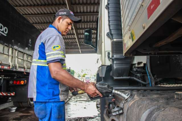 Postos repassam queda do ICMS e diesel tem redu&ccedil;&atilde;o de R$ 0,15 em MS