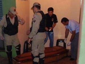 Ap&oacute;s discuss&atilde;o, homem de 37 anos &eacute; morto a golpes de faca 