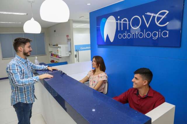 Sem dor, em 2 dias Inove Odontologia faz implante e garante sorriso novo