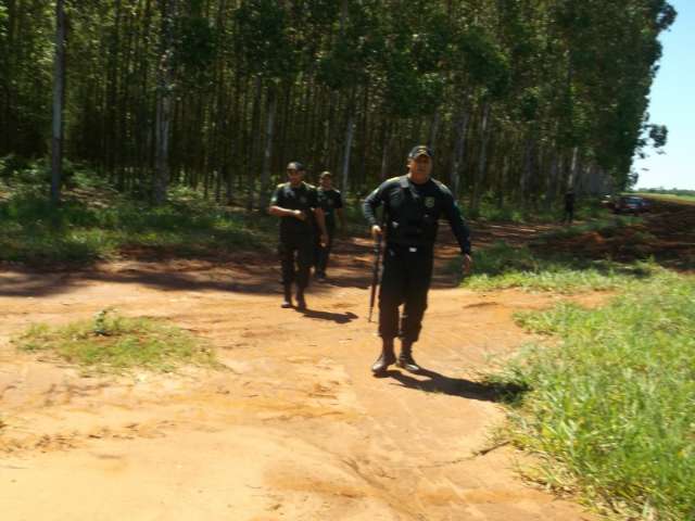 Acusados de formar mil&iacute;cia, produtores garantem ter direito a terra