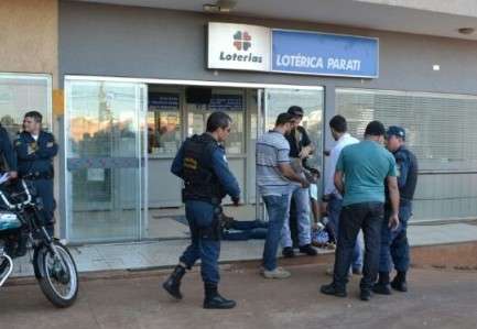 Policial preso por extors&atilde;o matou dois durante assalto e foi condecorado