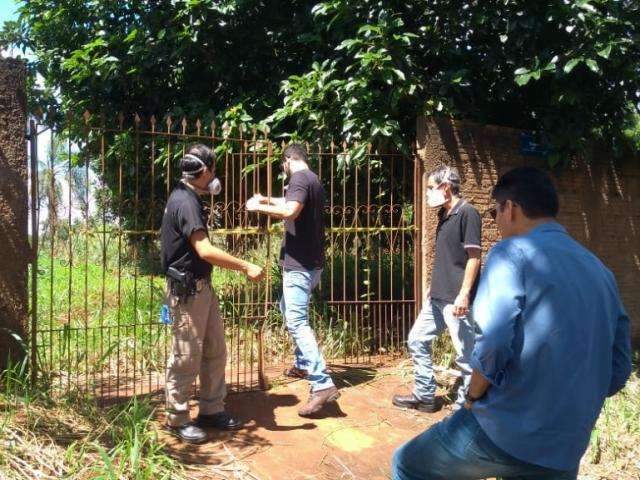 Corpo em decomposi&ccedil;&atilde;o &eacute; encontrado em terreno e pol&iacute;cia investiga morte