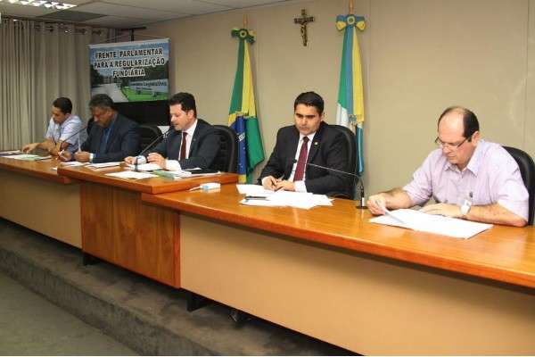 Frente Parlamentar quer informa&ccedil;&otilde;es sobre &aacute;reas irregulares no Estado