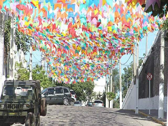  Banho de S&atilde;o Jo&atilde;o deve reunir milhares de andores; leitor poder&aacute; ver ao vivo