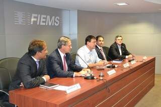 Dirigentes da empresa anunciaram instalação do empreendimento, durante reunião na Casa da Indústria (Foto: Divulgação/Fiems)