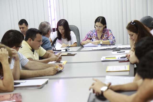 Prefeitura habilita 39 e anuncia hoje vencedor da licita&ccedil;&atilde;o dos kits