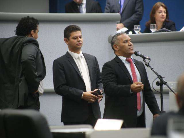 L&iacute;der do prefeito pede retirada de vetos e pauta na C&acirc;mara fica trancada