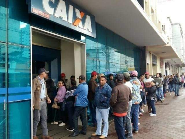 Saiba se voc&ecirc; ter&aacute; direito ao novo saque de at&eacute; R$ 998 no FGTS