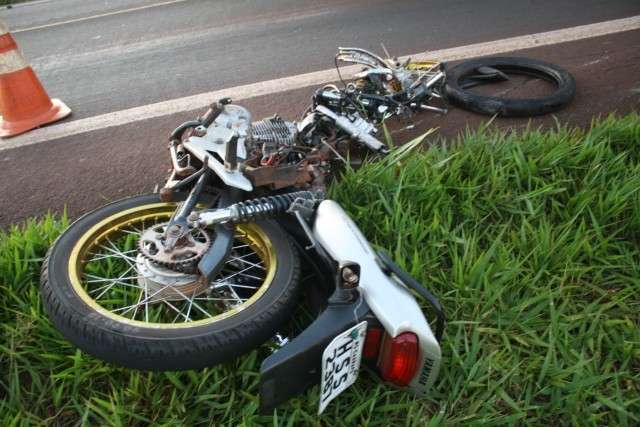 Motociclista morre ao tentar ultrapassar carro na BR-163 