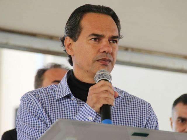 Marquinhos promete decreto que regulamenta Uber em at&eacute; 30 dias 