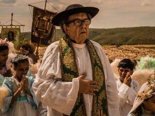 O ator interpretava o personagem Padre Romão na atual novela das 21h da Rede Globo. (Foto: Divulgação) 