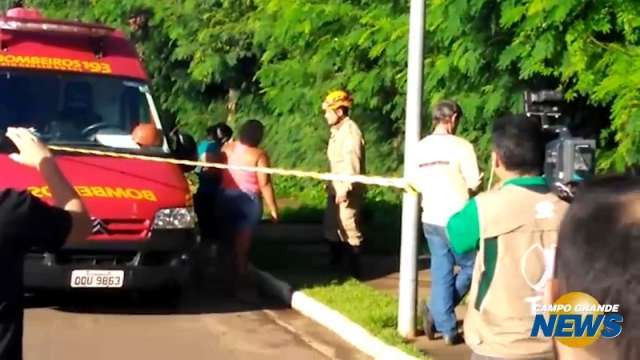 Fam&iacute;lia recebe a not&iacute;cia de que corpo de menino foi encontrado