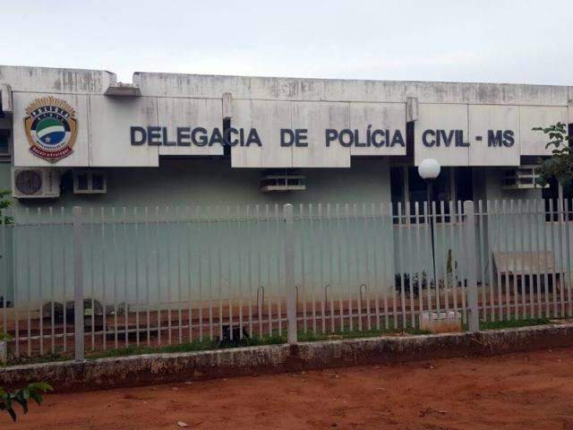 Homem &eacute; preso com drogas, armas e granada morteiro de uso do Ex&eacute;rcito 