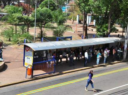  Praça Ary Coelho será fechada para obras e ponto de ônibus podem mudar 