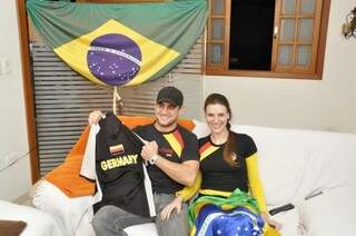 Alem&atilde;es comemoram goleada e abandonam camisa do Brasil
