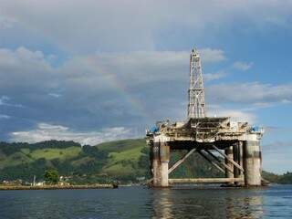 Plataforma de petróleo em Angra dos Reis. (Foto: Divulgação)