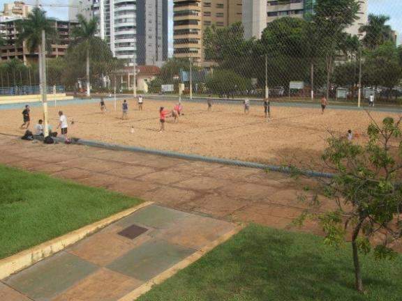 Parques p&uacute;blicos passar&atilde;o a funcionar at&eacute; &agrave;s 22h a partir de segunda-feira
